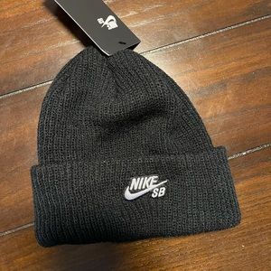 Rare Nike SB fisherman beanie